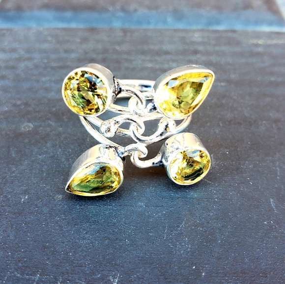 New Twisted Citrine Silver Ring. - Picture 11 of 12